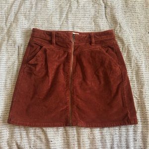 High rise SO skirt size 9
